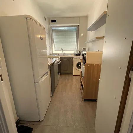 Champs Elysees Et Parc Monceau : Charmant Logement Lumineux Apartment Paris