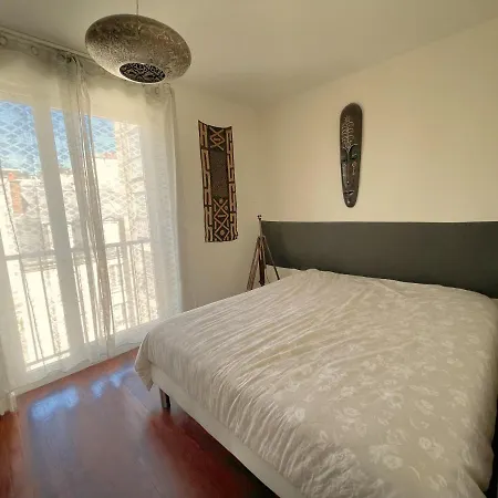Apartment Champs Elysees Et Parc Monceau : Charmant Logement Lumineux *